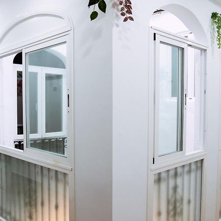 Triana Riverside Guesthouse Sevilla Kültér fotó