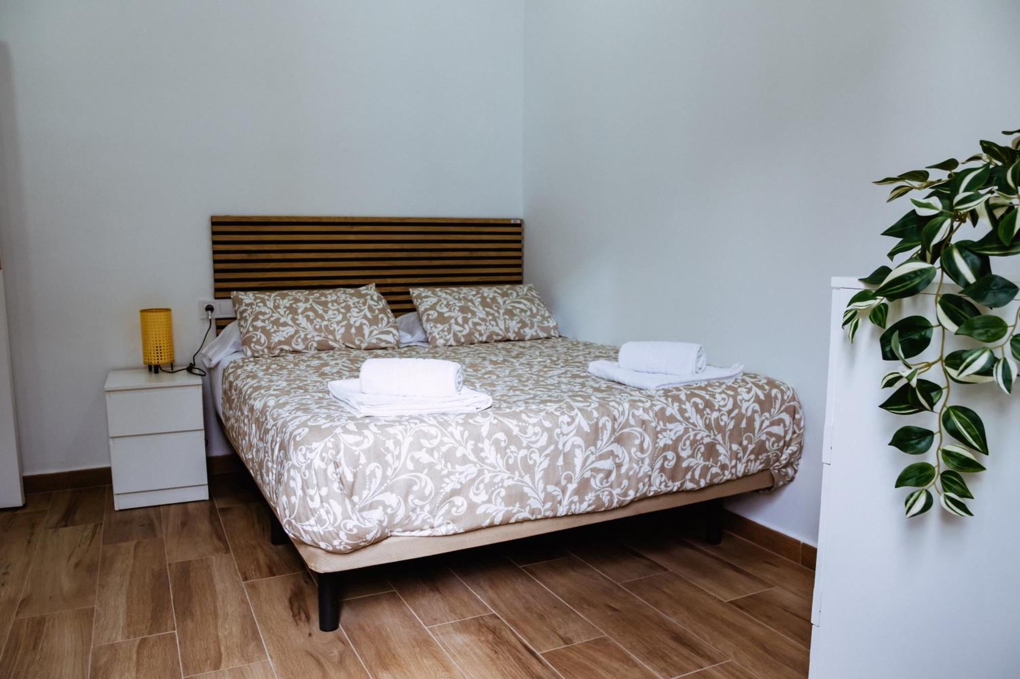 Triana Riverside Guesthouse Sevilla Kültér fotó